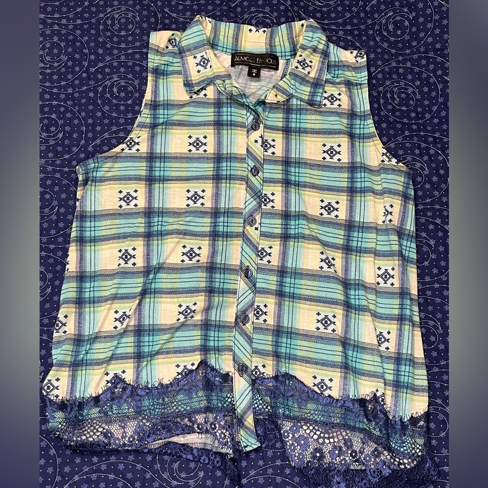 Almost Famous Sleeveless Plaid Top